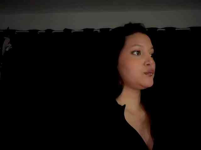 MarcellaGriffin webcam