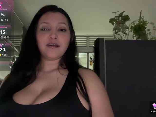 MarcellaGriffin webcam