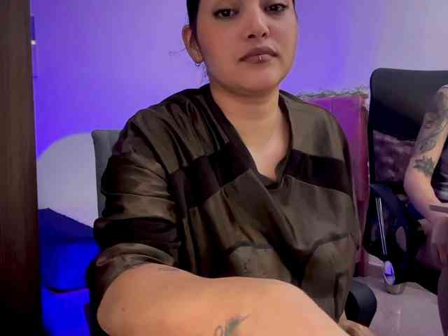 MarcellaGriffin webcam