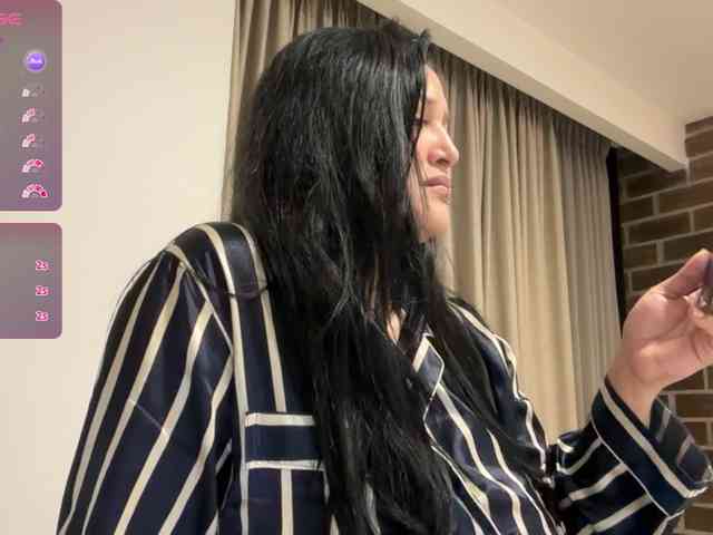 MarcellaGriffin webcam
