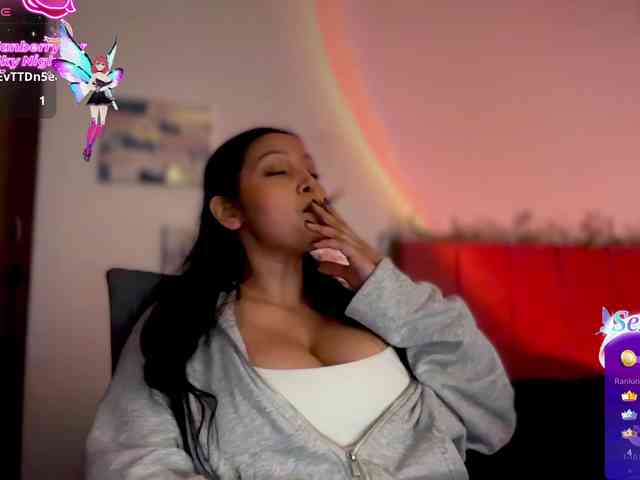 MarcellaGriffin webcam