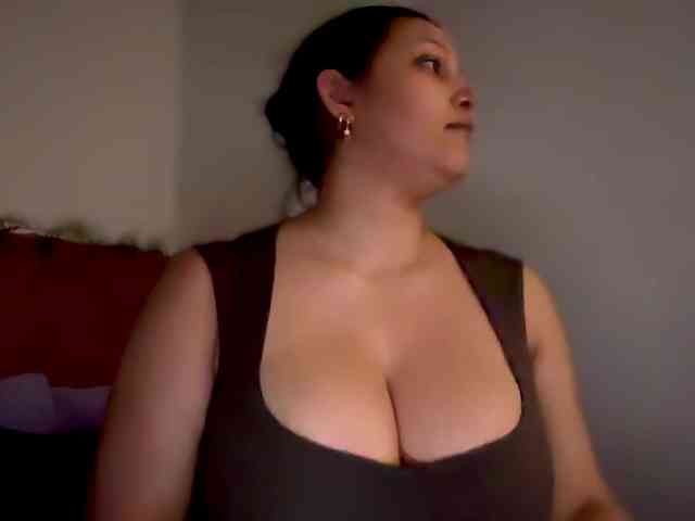 MarcellaGriffin webcam