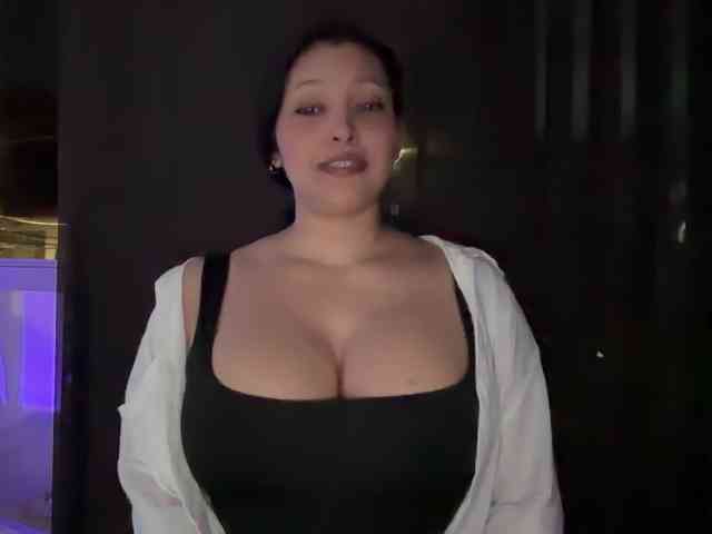 MarcellaGriffin webcam