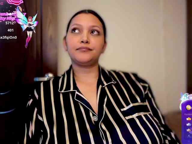 MarcellaGriffin webcam