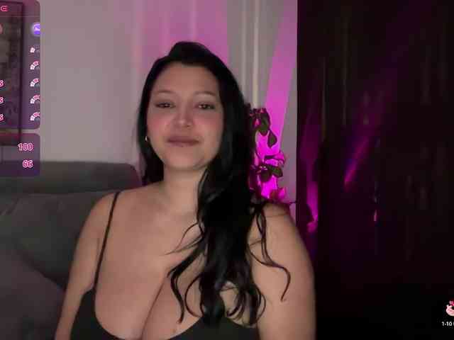 MarcellaGriffin webcam