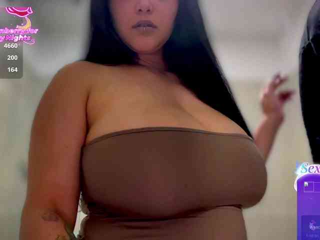 MarcellaGriffin webcam