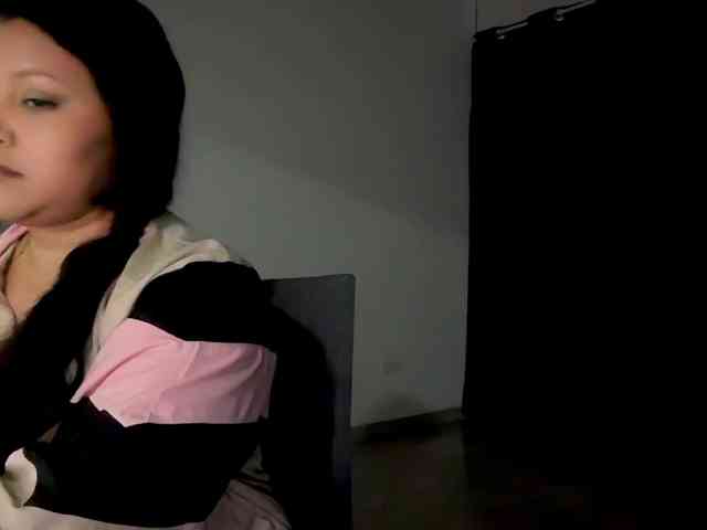 MarcellaGriffin webcam