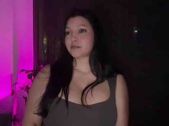 MarcellaGriffin webcam