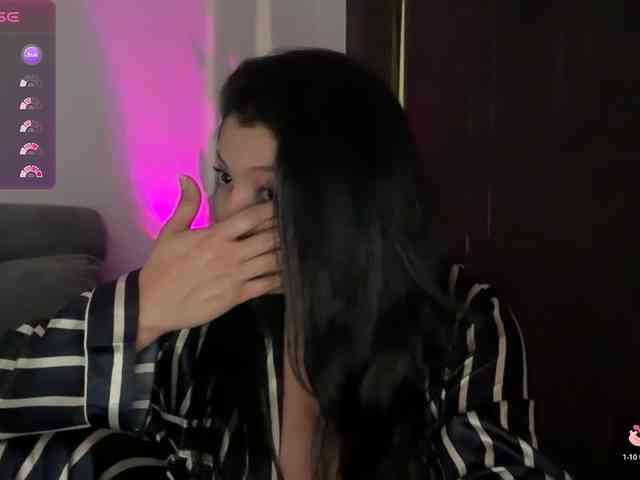 MarcellaGriffin webcam