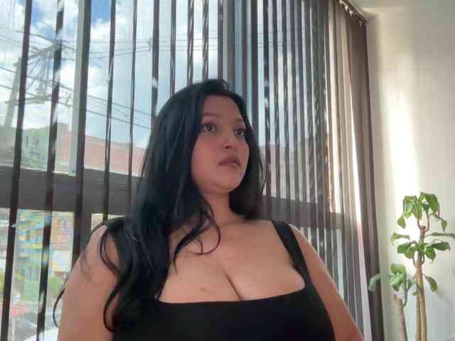 MarcellaGriffin webcam