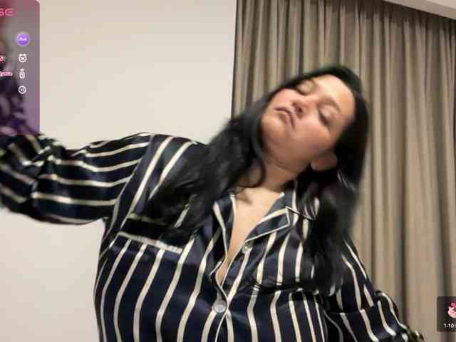 MarcellaGriffin webcam