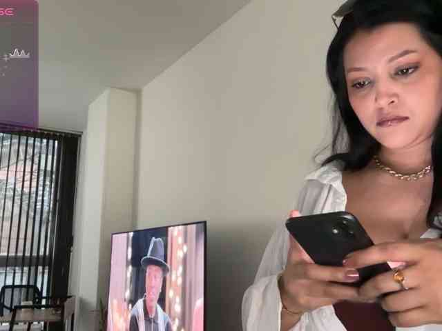MarcellaGriffin webcam
