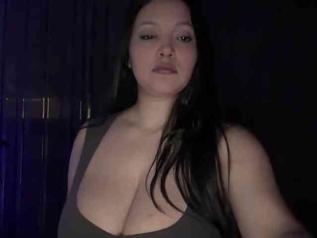 MarcellaGriffin webcam