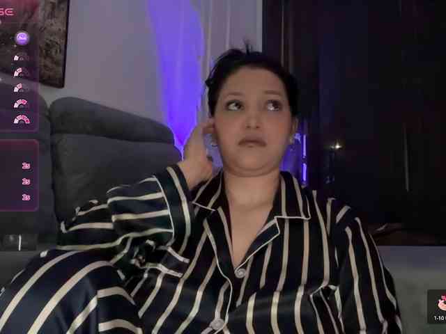 MarcellaGriffin webcam