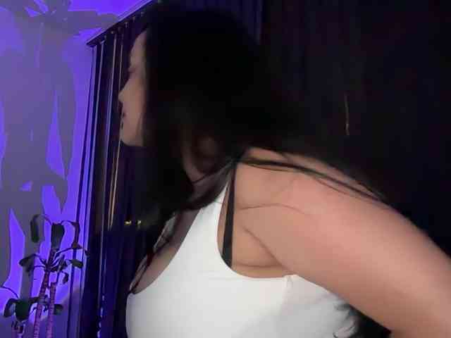 MarcellaGriffin webcam
