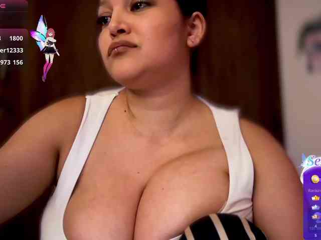 MarcellaGriffin webcam