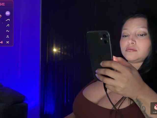 MarcellaGriffin webcam
