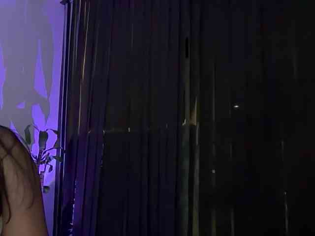 MarcellaGriffin webcam