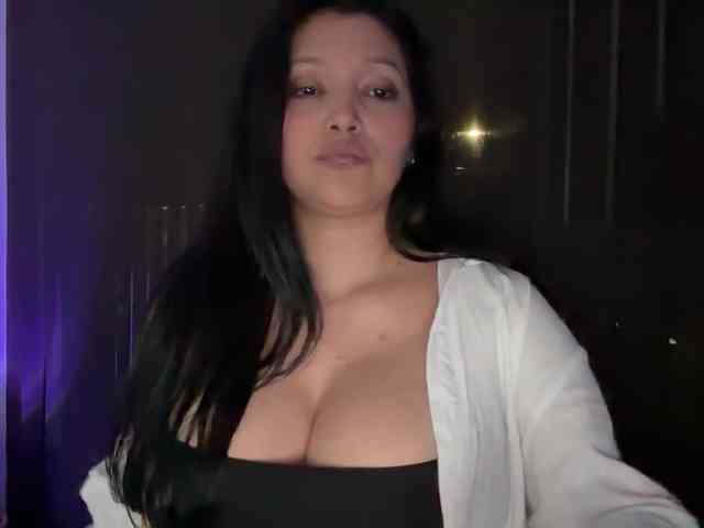 MarcellaGriffin webcam