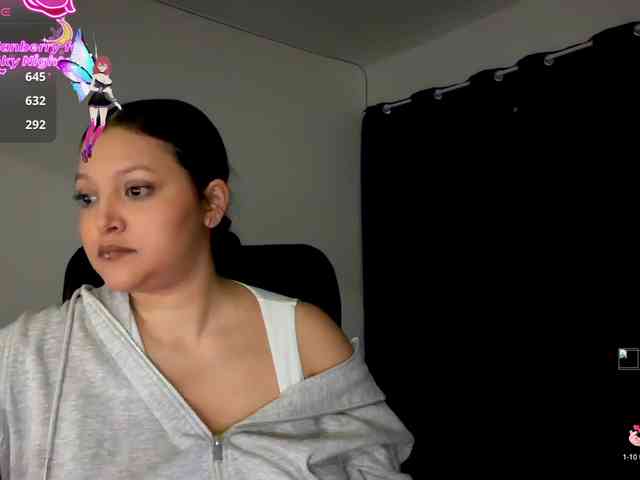 MarcellaGriffin webcam