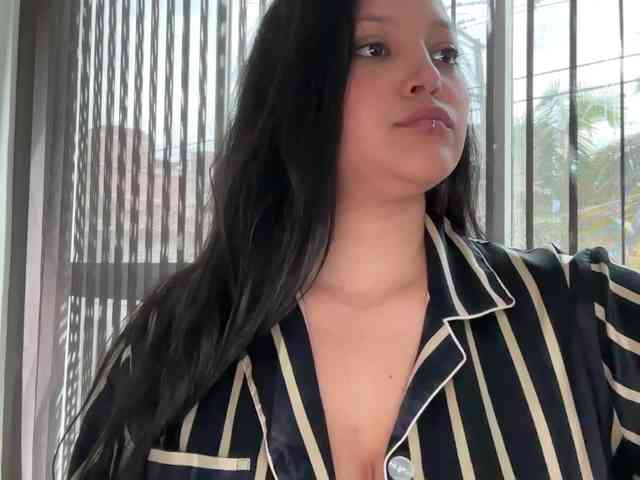 MarcellaGriffin webcam