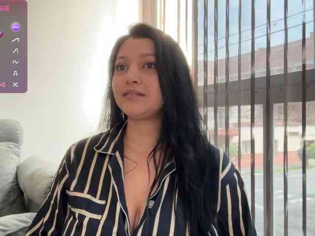 MarcellaGriffin webcam