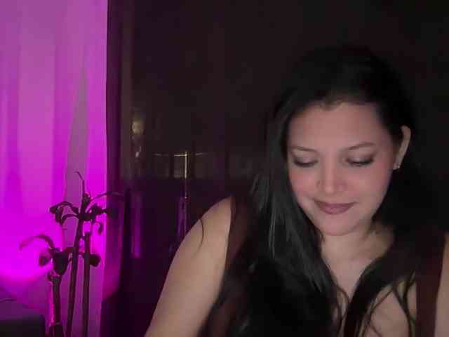 MarcellaGriffin webcam