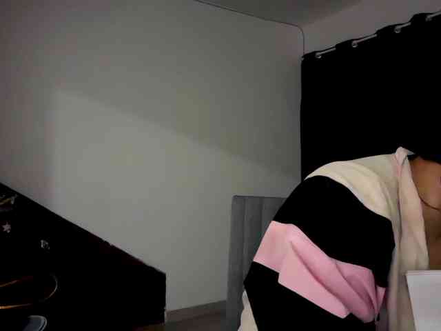 MarcellaGriffin webcam