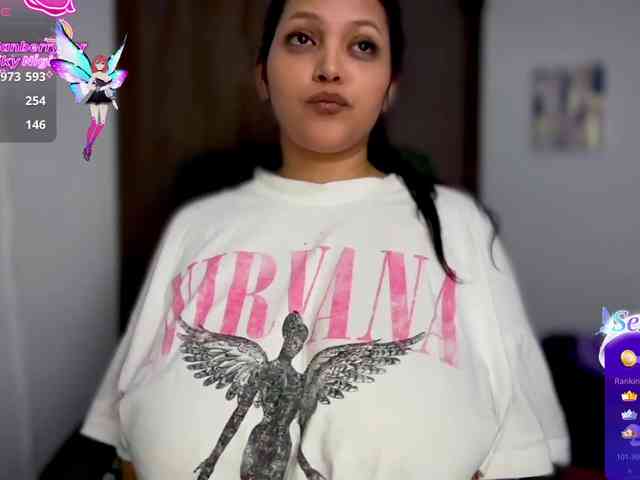 MarcellaGriffin webcam