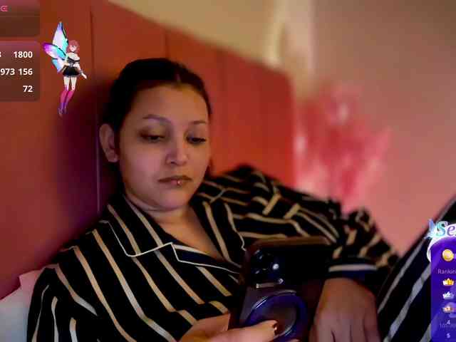 MarcellaGriffin webcam