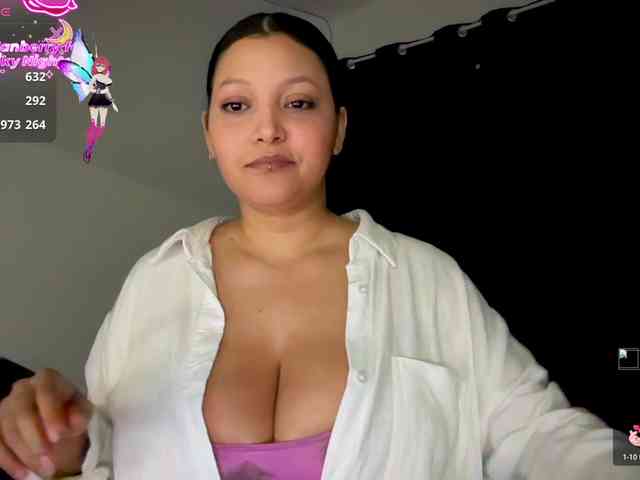 MarcellaGriffin webcam