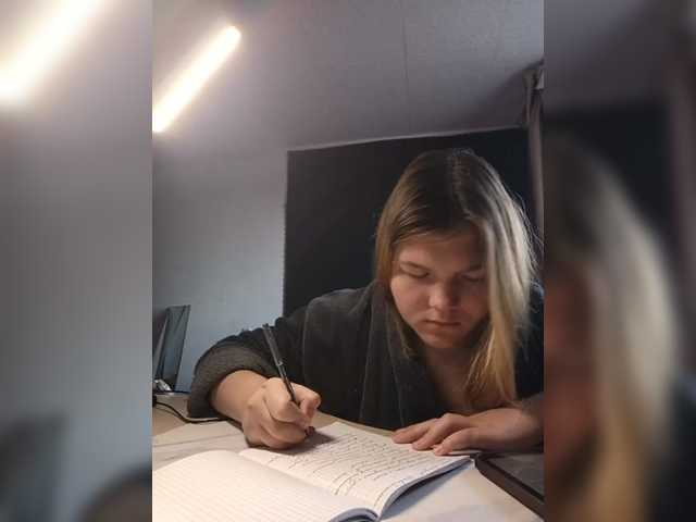 Mariicka's BongaCams show and profile