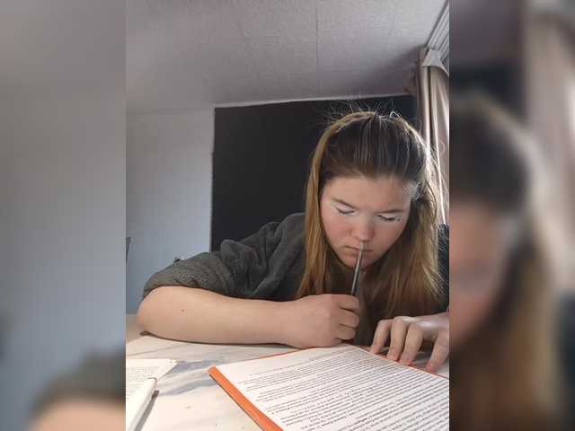 Mariicka's BongaCams show and profile