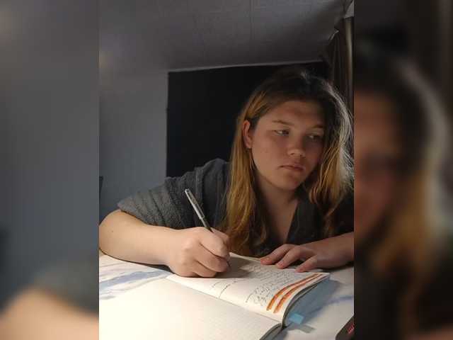 Mariicka's BongaCams show and profile