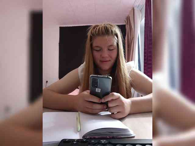Mariicka Live Webcam on BongaCams