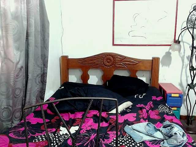  Mistresskloe chat room