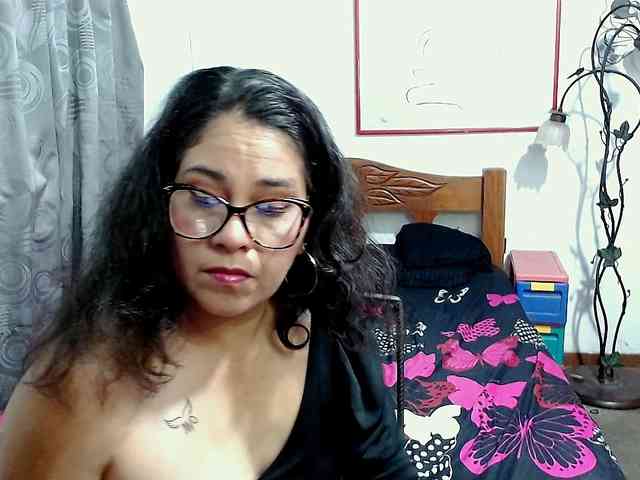 Mistresskloe webcam