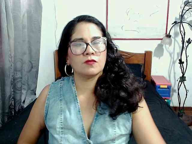 Mistresskloe webcam
