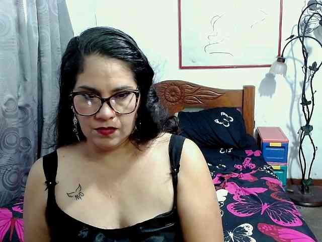 Mistresskloe webcam