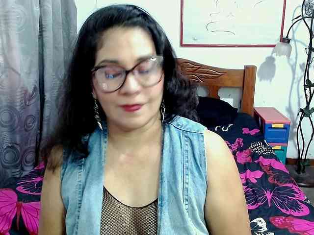 Mistresskloe webcam