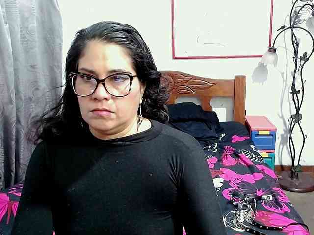 Mistresskloe webcam