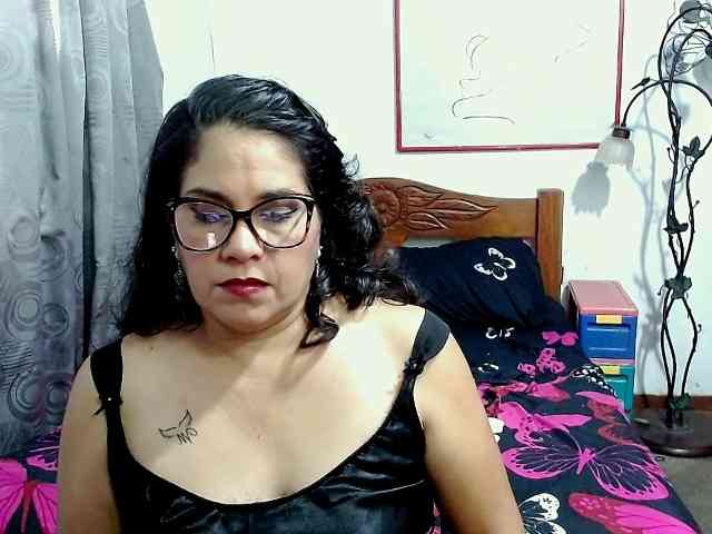 Mistresskloe webcam