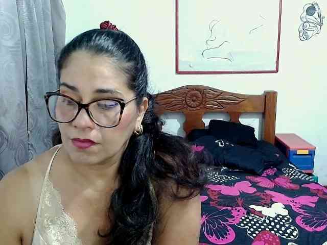Mistresskloe webcam