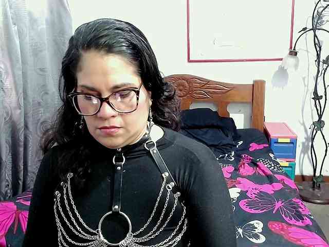 Mistresskloe webcam