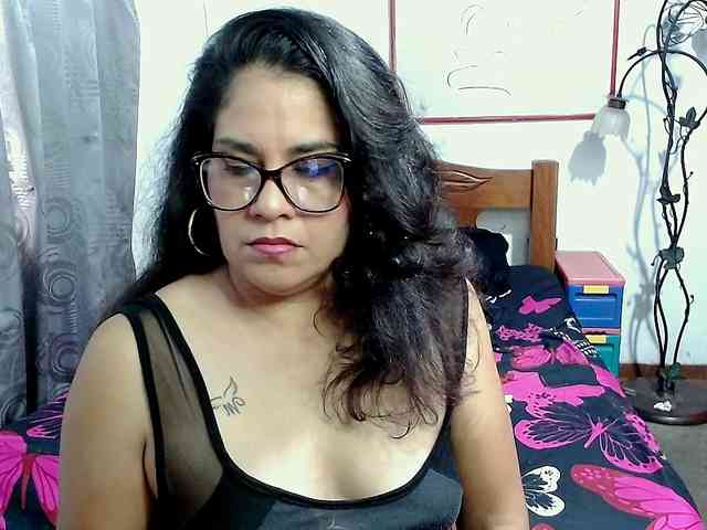 Mistresskloe webcam