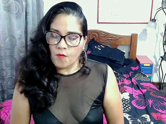 Mistresskloe webcam