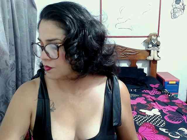 Mistresskloe webcam