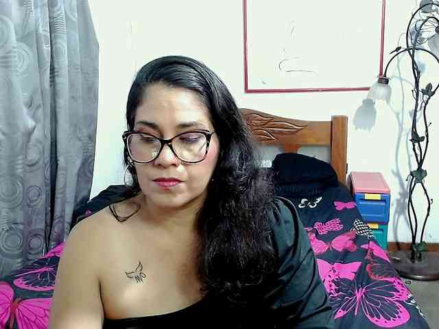 Mistresskloe webcam
