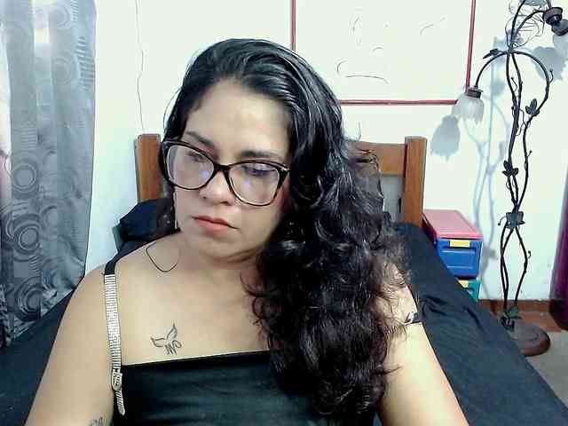 Mistresskloe webcam