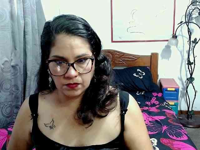 Mistresskloe webcam
